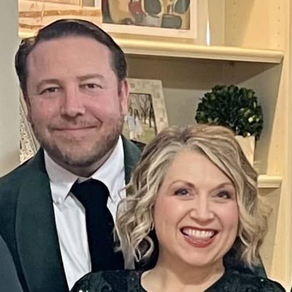 Meet your Posher, Christy - Picture 1 of 1